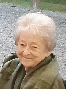 Beverly  Plucker